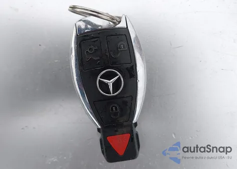 2018 Mercedes-Benz C 300 4Matic из США, поврежденный, VIN 55SWF4KB9JU245542